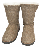 boots + sheepskin 
