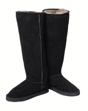 boots + sheepskin 